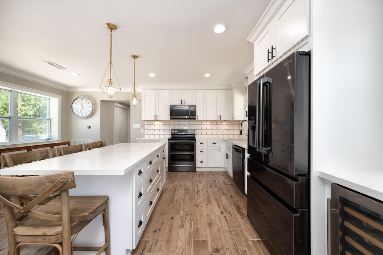 133 Indies Road Summerland Key, FL 33042 - Photo 4 of 30 Kitchen