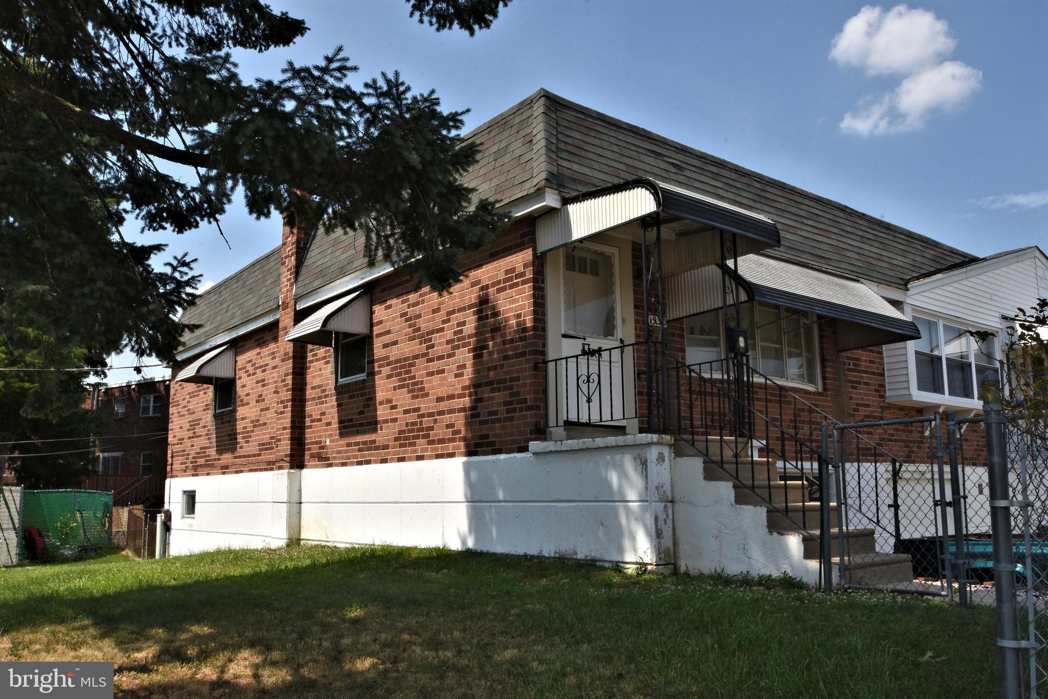11930 Covert Road Philadelphia, PA 19154 - Photo 2 of 31 Gallery Image 2
