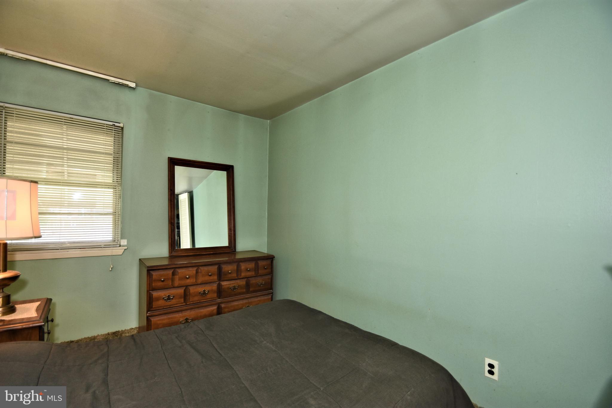 11930 Covert Road Philadelphia, PA 19154 - Photo 13 of 31 Gallery Image 13