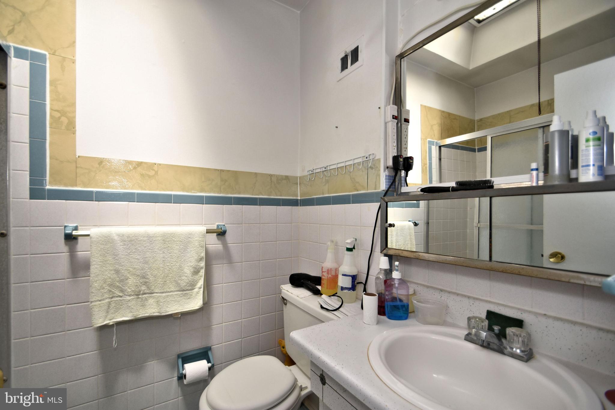 11930 Covert Road Philadelphia, PA 19154 - Photo 19 of 31 Gallery Image 19