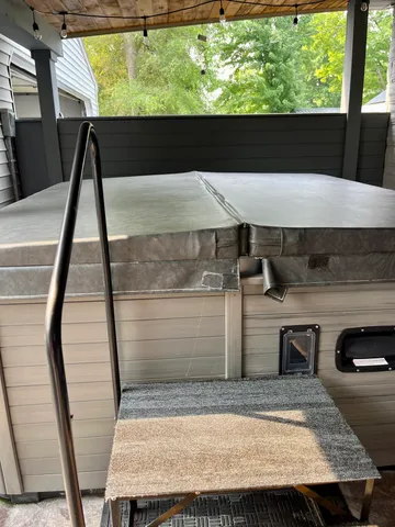 $183,000 | 327 South Hemlock Street, Evart, MI 49631