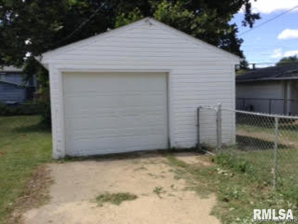 1933 North 22nd Street Springfield, IL 62702 - Photo 24 of 30