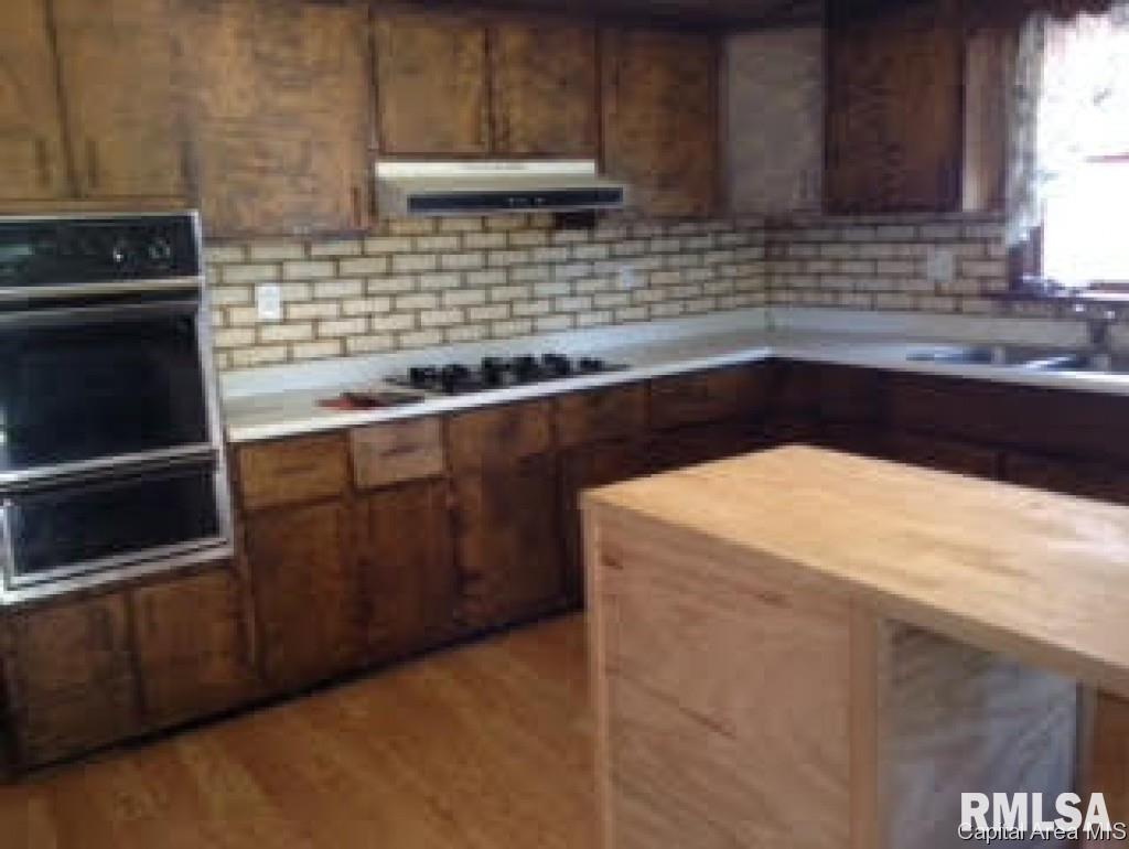 1933 North 22nd Street Springfield, IL 62702 - Photo 3 of 30