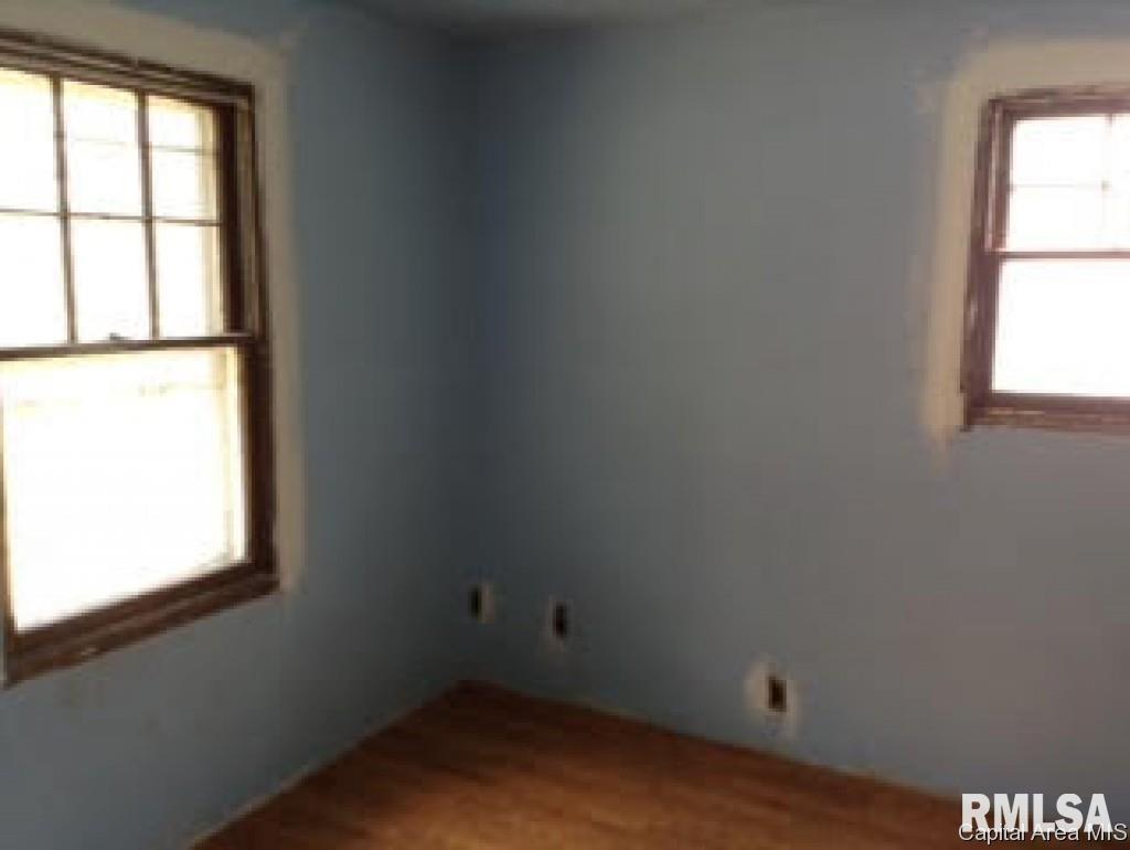 1933 North 22nd Street Springfield, IL 62702 - Photo 5 of 30
