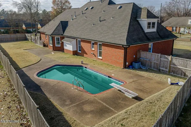 $585,000 | 990 Eagle Ridge Cove, Hernando, MS 38632