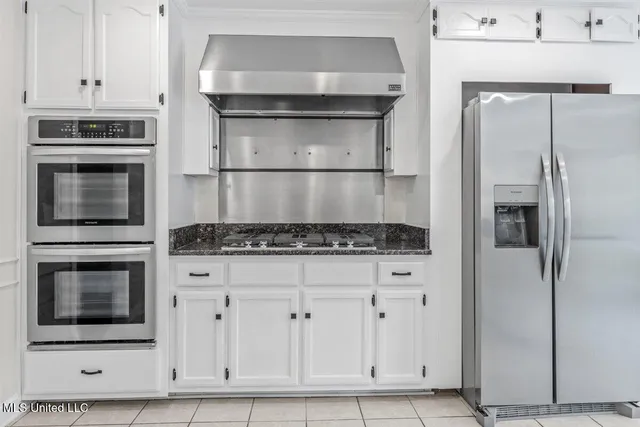 $585,000 | 990 Eagle Ridge Cove, Hernando, MS 38632