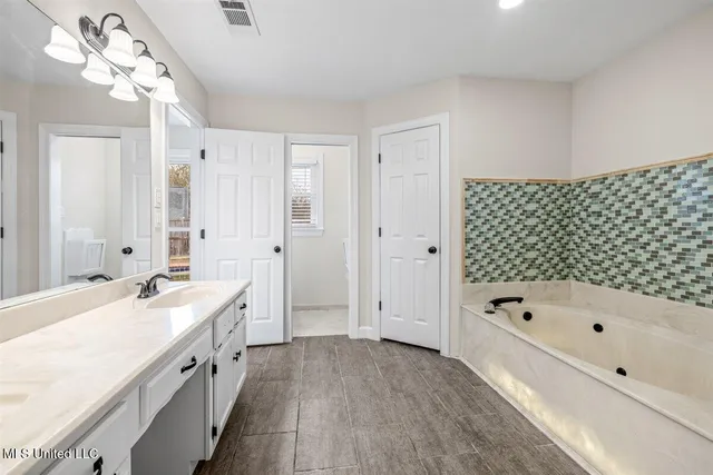 $570,000 | 990 Eagle Ridge Cove, Hernando, MS 38632