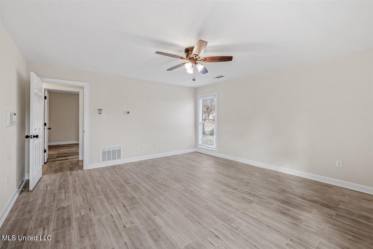 990 Eagle Ridge Cove Hernando, MS 38632 - Photo 44 of 61 34-Primary Bedroom