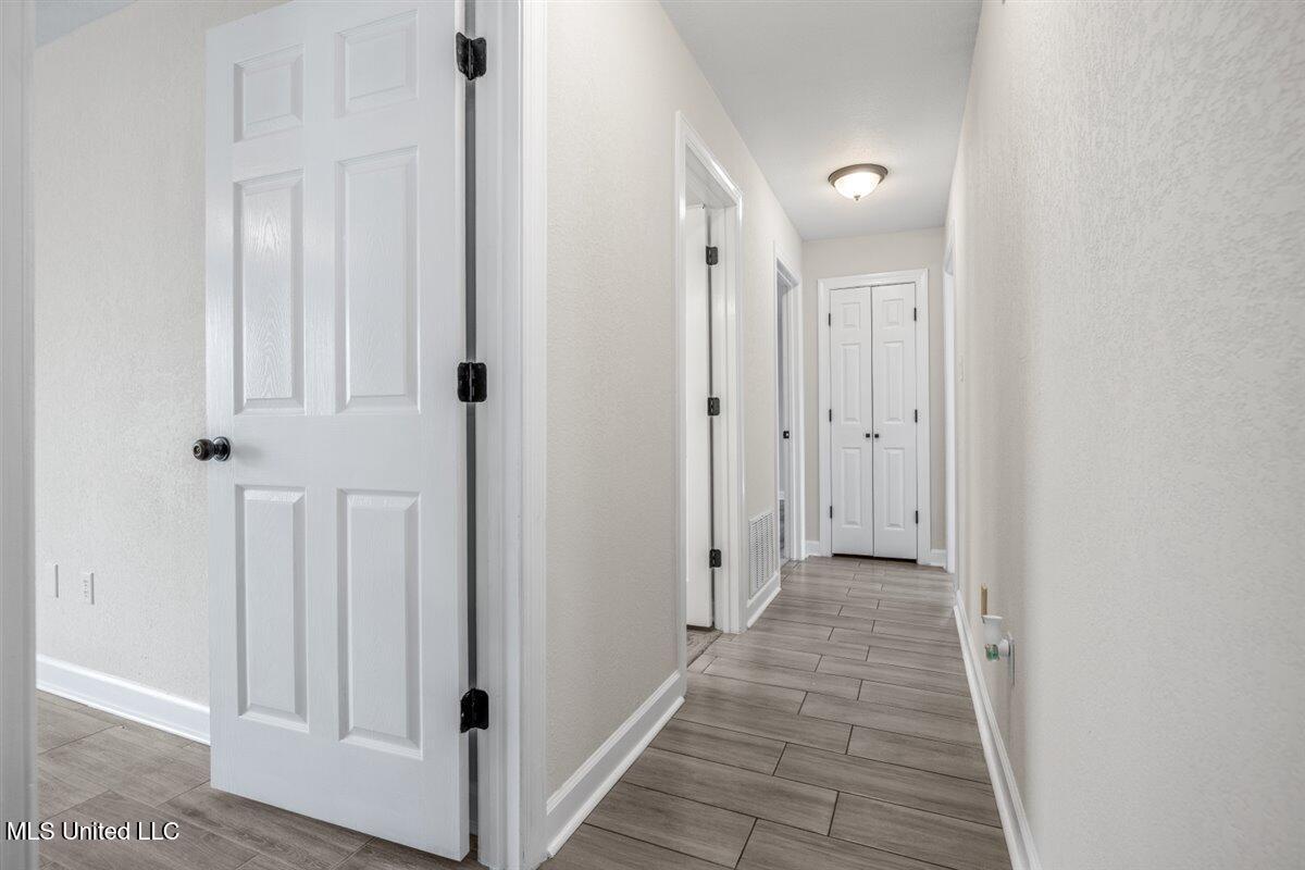 990 Eagle Ridge Cove Hernando, MS 38632 - Photo 46 of 61 25-Hall