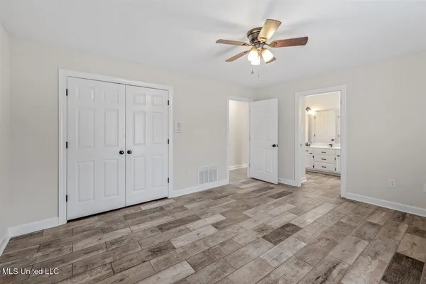 $569,999 | 990 Eagle Ridge Cove, Hernando, MS 38632