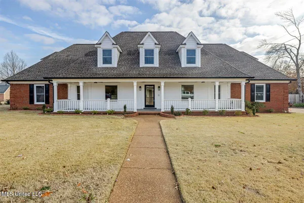 $569,999 | 990 Eagle Ridge Cove, Hernando, MS 38632