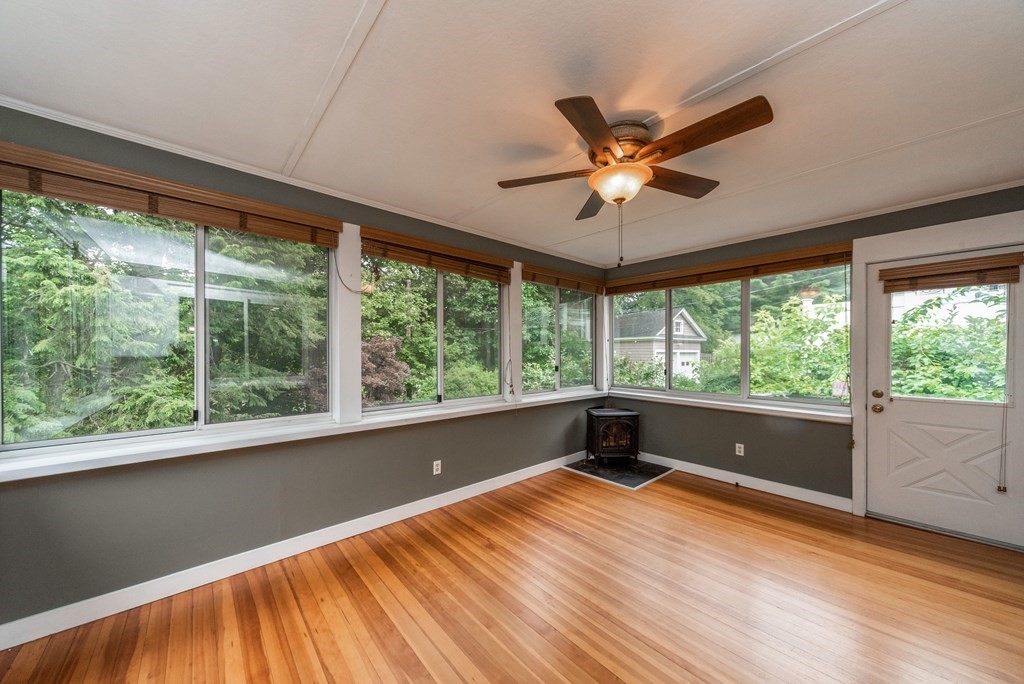 74 Commodore Road Worcester, MA 01602 - Photo 20 of 35 Gallery Image 20