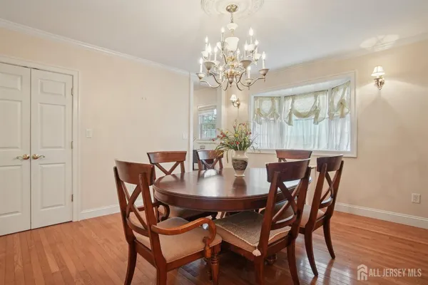 $999,999 | 12 Edgewood Road, Edison, NJ 08820