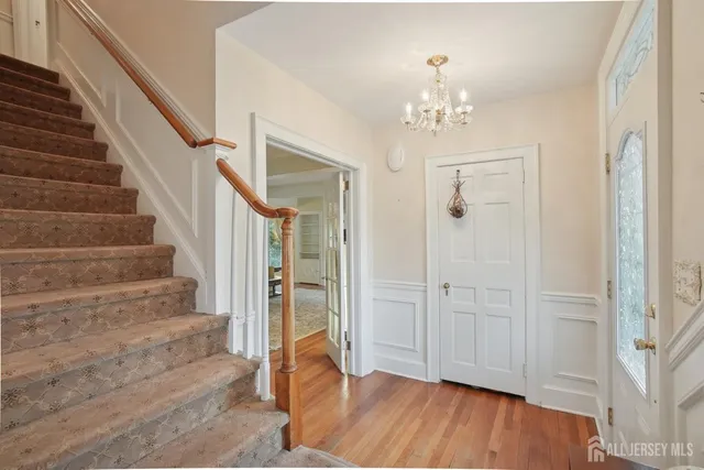 $999,999 | 12 Edgewood Road, Edison, NJ 08820