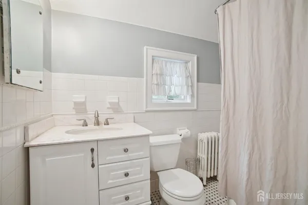 $999,999 | 12 Edgewood Road, Edison, NJ 08820