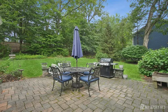 $999,999 | 12 Edgewood Road, Edison, NJ 08820