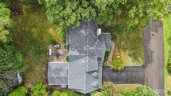 $999,999 | 12 Edgewood Road, Edison, NJ 08820