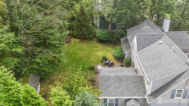 $999,999 | 12 Edgewood Road, Edison, NJ 08820