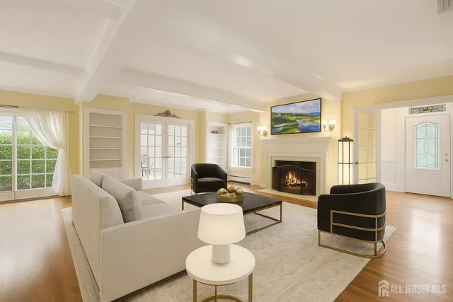 $999,999 | 12 Edgewood Road, Edison, NJ 08820