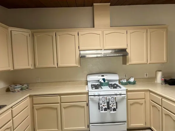 $3,950 | 8621 Willow Terrace, Santee, CA 92071