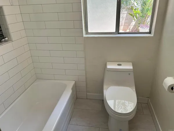 $3,950 | 8621 Willow Terrace, Santee, CA 92071