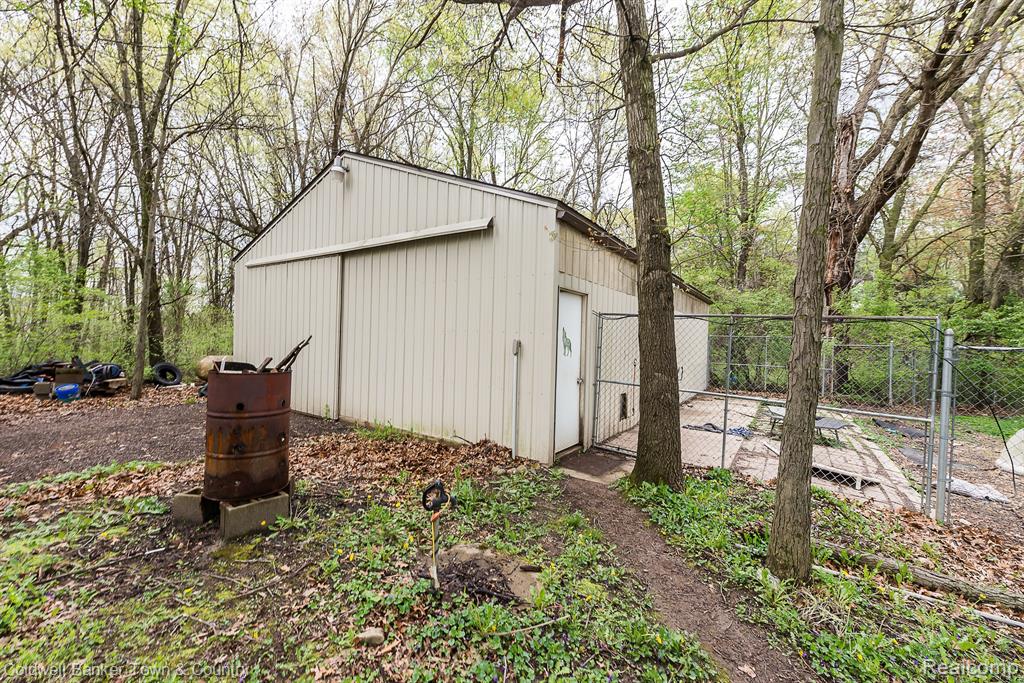 1355 South Maxfield Road Brighton, MI 48114 - Photo 59 of 70 Gallery Image 59