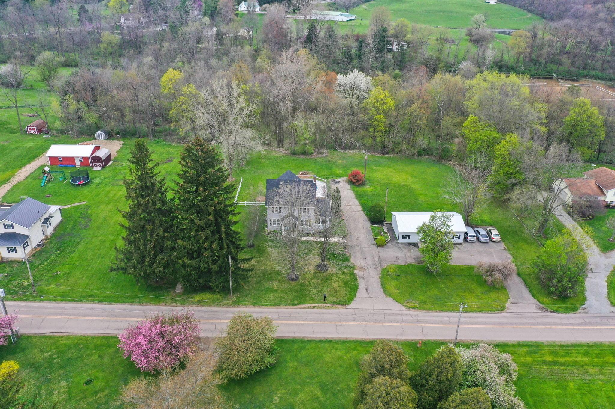 133 Avalon Road Mount Vernon, OH 43050 - Photo 2 of 91 1-web-or-mls-34F997C2E349DC774AB4A975F7F