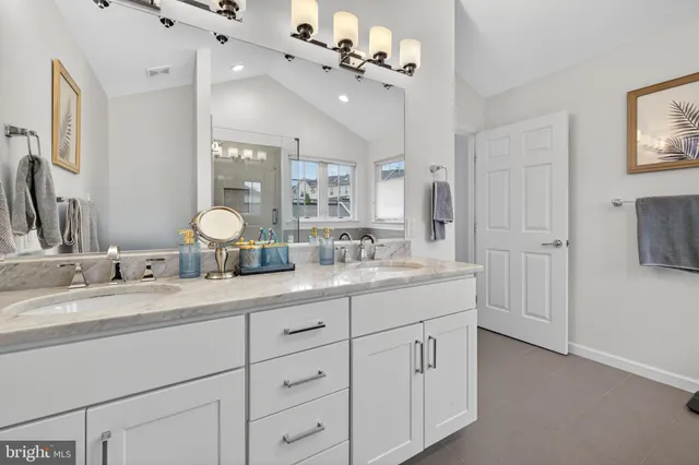 $869,900 | 444 Clayhall Street, Gaithersburg, MD 20878