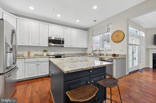 $869,900 | 444 Clayhall Street, Gaithersburg, MD 20878