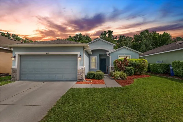 $270,000 | 1424 Wallace Manor Pass, Winter Haven, FL 33880