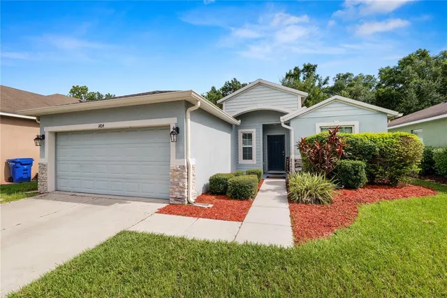 $270,000 | 1424 Wallace Manor Pass, Winter Haven, FL 33880