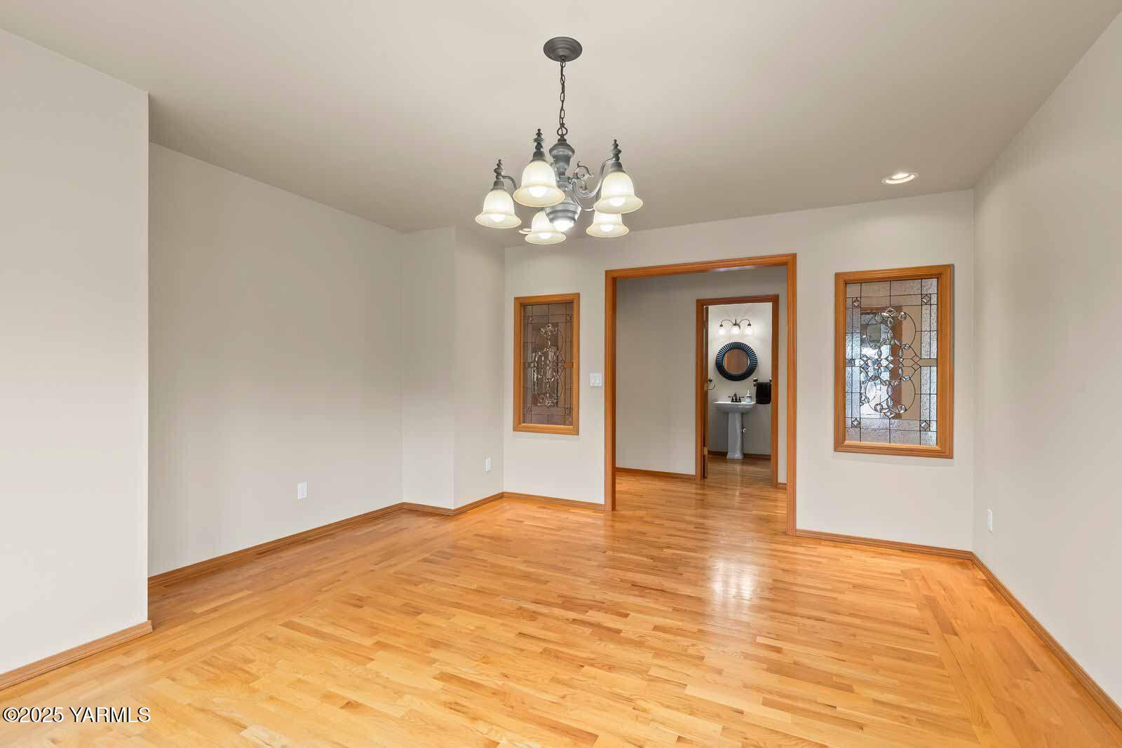 613 South Friedline Road Yakima, WA 98908 - Photo 16 of 54 14. Formal Dining Room