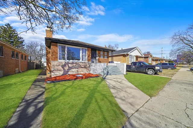 $169,900 | 13620 South Atlantic Avenue, Riverdale, IL 60827