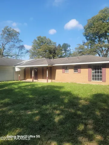 $79,900 | 565 Kyries Hebert Street, Eunice, LA 70535