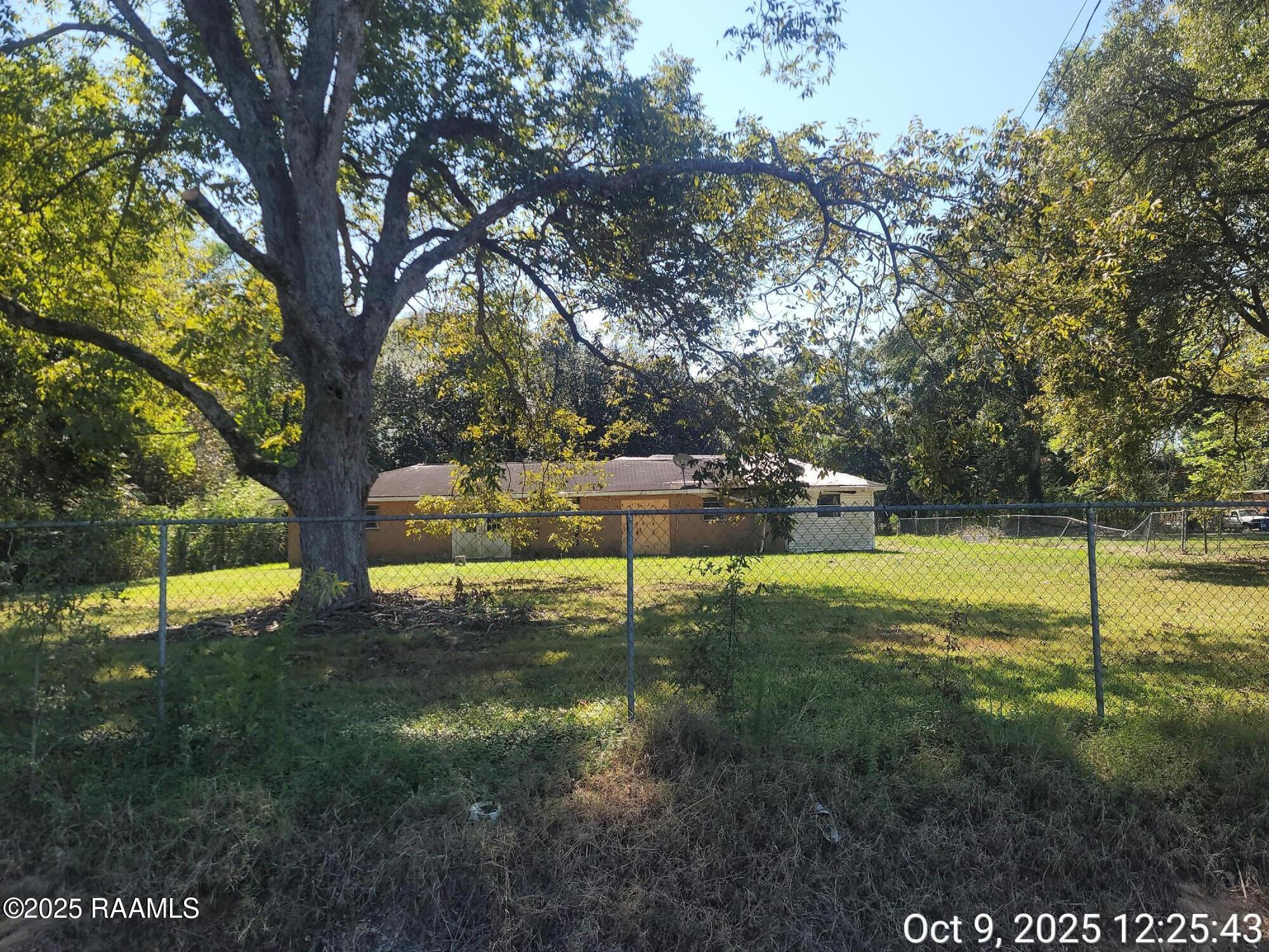 565 Kyries Hebert Street Eunice, LA 70535 - Photo 14 of 14 TimePhoto_20251009_122543