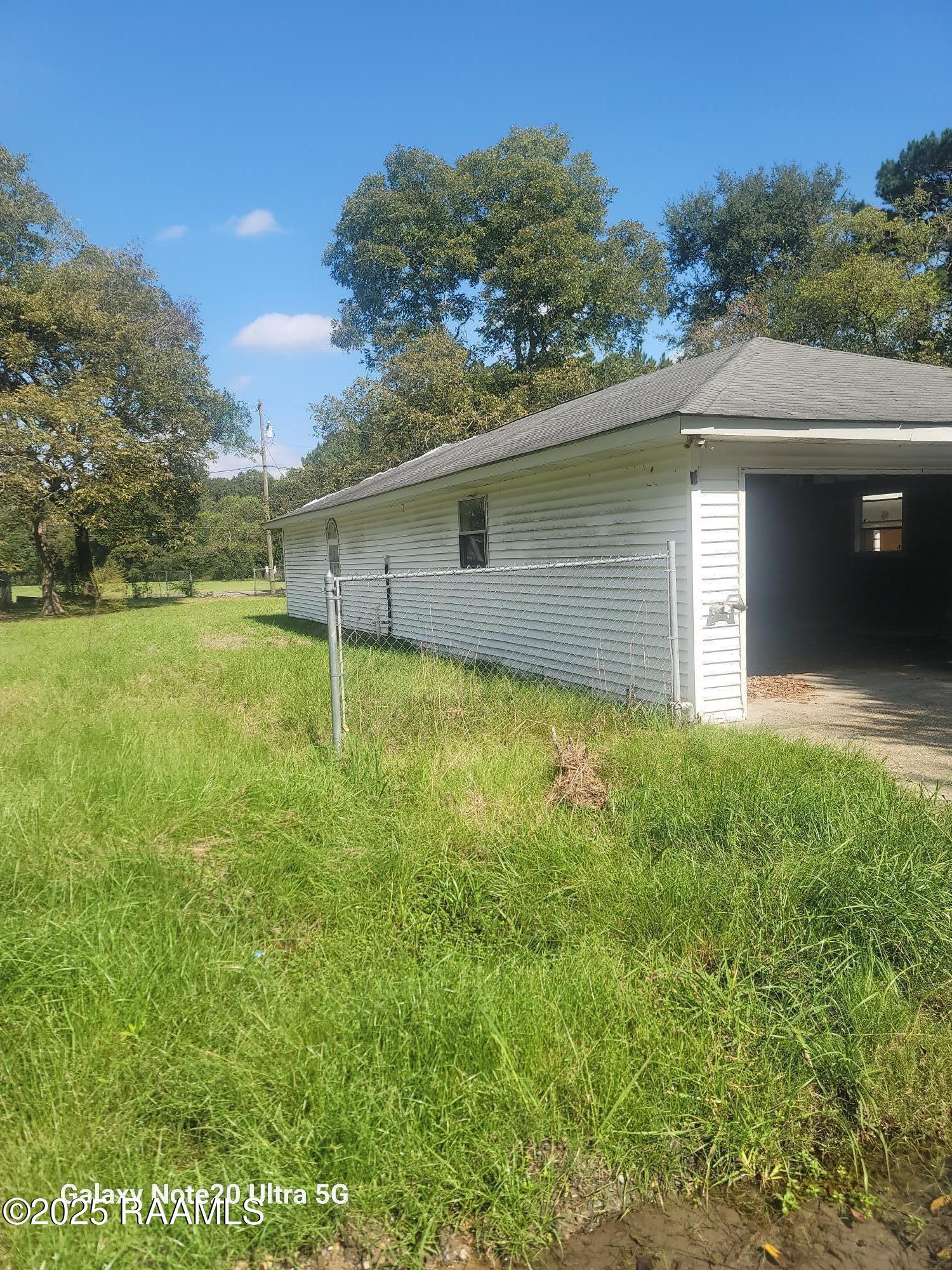 565 Kyries Hebert Street Eunice, LA 70535 - Photo 3 of 14 20251028_122720