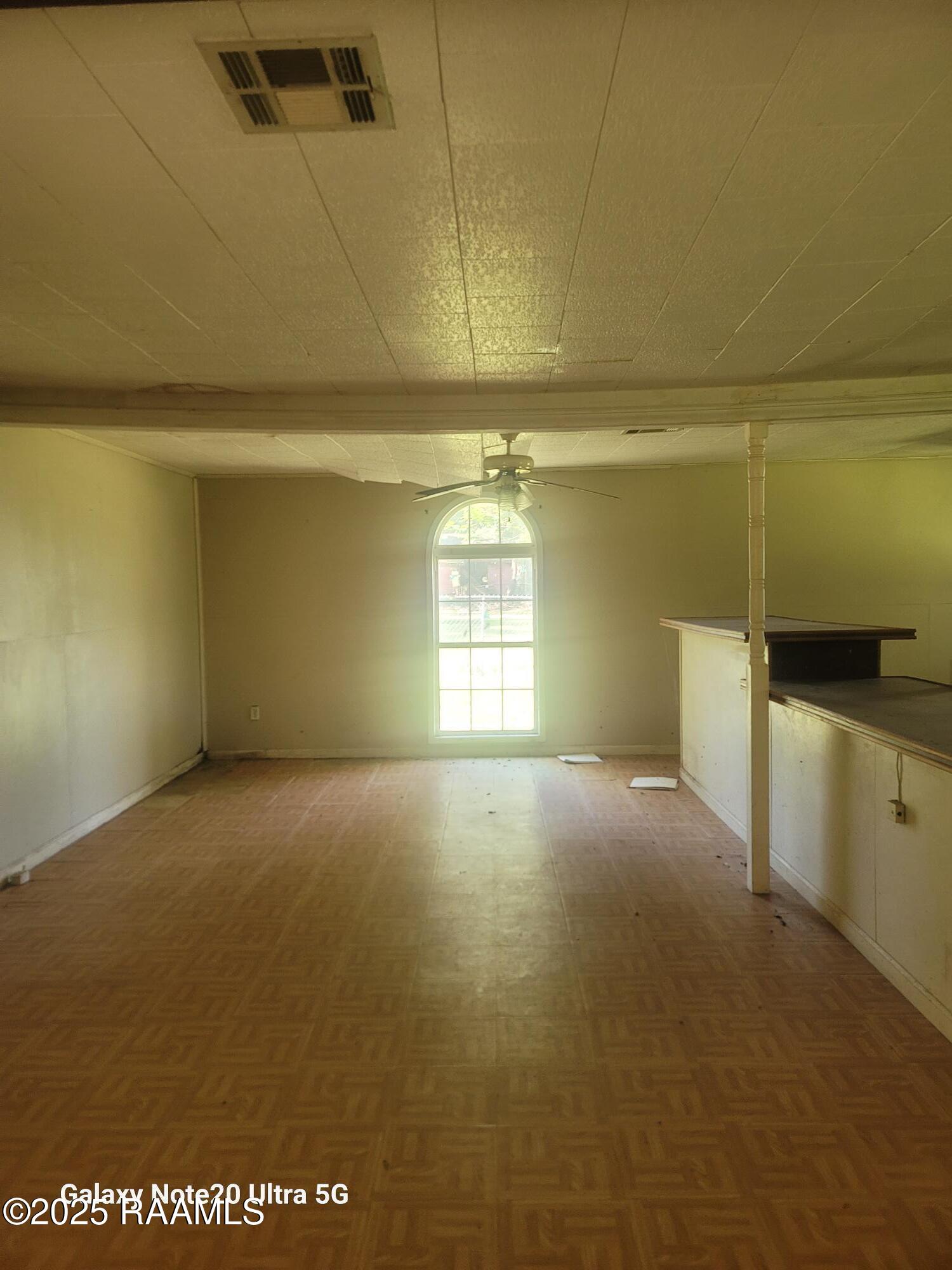 565 Kyries Hebert Street Eunice, LA 70535 - Photo 9 of 14 20251028_121927