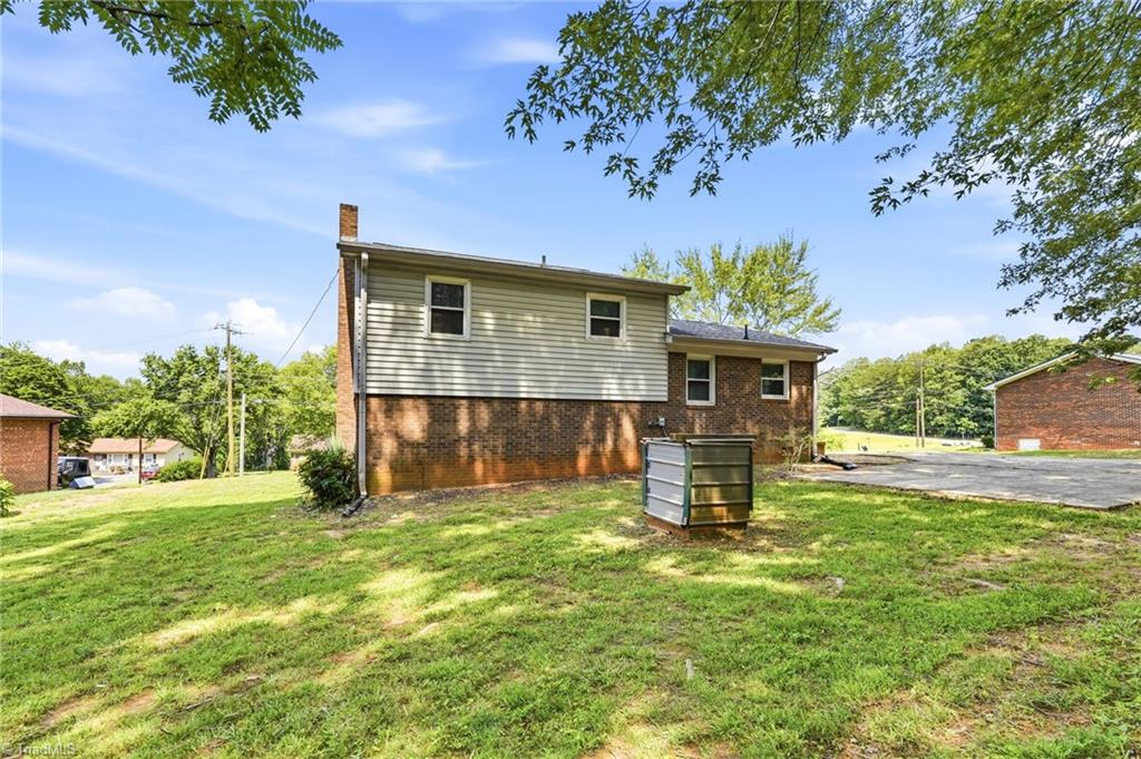 1547 Siloam Road Mount Airy, NC 27030 - Photo 23 of 28