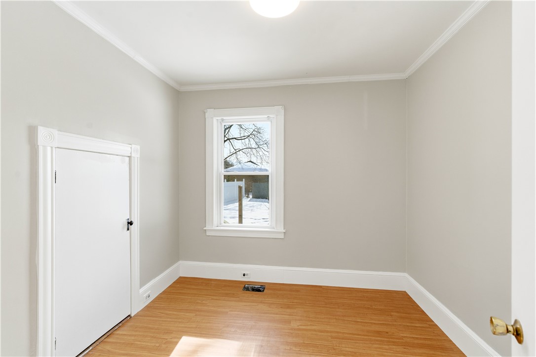 141 Hanover Avenue Pawtucket, RI 02861 - Photo 9 of 28