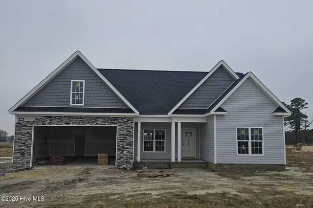 $375,000 | 1907 Ridenour Court, Farmville, NC 27828