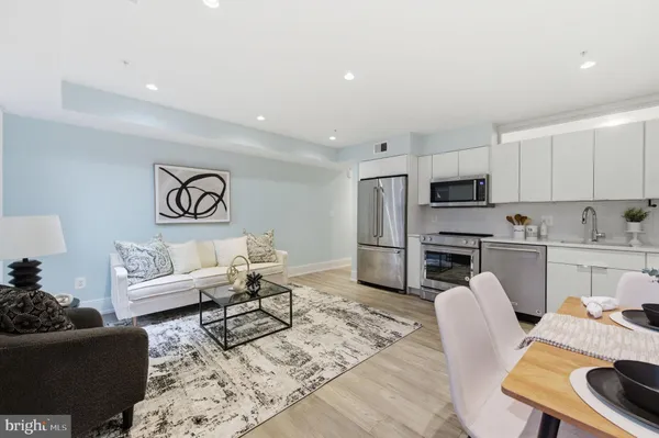 $2,000 | 1465 Harvard Street Northwest, Unit B101, Washington, DC 20009