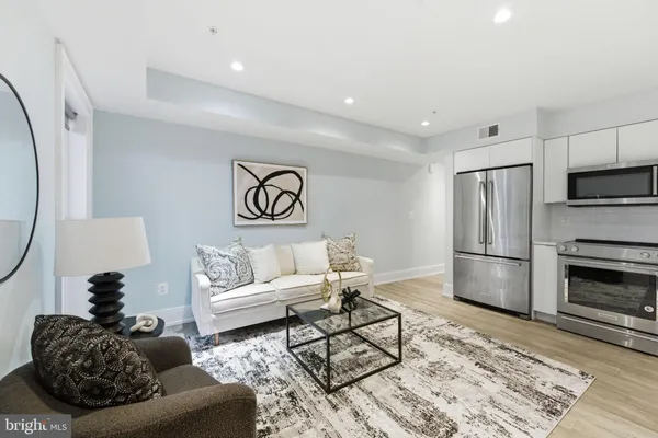 $2,000 | 1465 Harvard Street Northwest, Unit B101, Washington, DC 20009