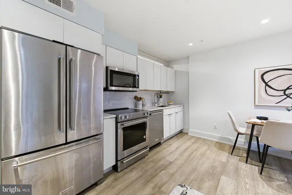 $2,000 | 1465 Harvard Street Northwest, Unit B101, Washington, DC 20009