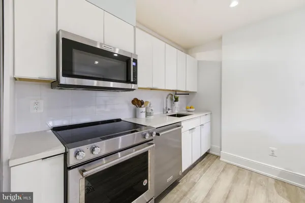 $2,000 | 1465 Harvard Street Northwest, Unit B101, Washington, DC 20009