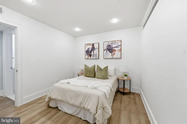 $2,000 | 1465 Harvard Street Northwest, Unit B101, Washington, DC 20009