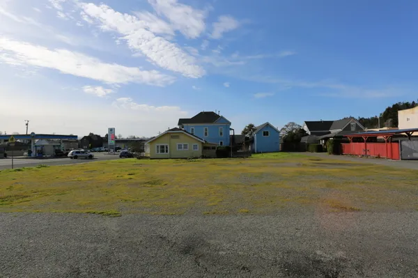 $125,000 | 860 Main Street, Fortuna, CA 95540