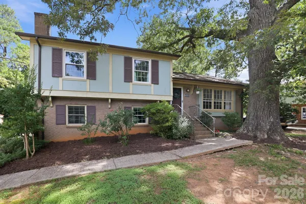 $349,900 | 7419 Meadowdale Lane, Charlotte, NC 28212