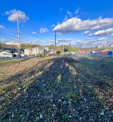 $222,500 | 823 21st Avenue North, Nashville, TN 37208