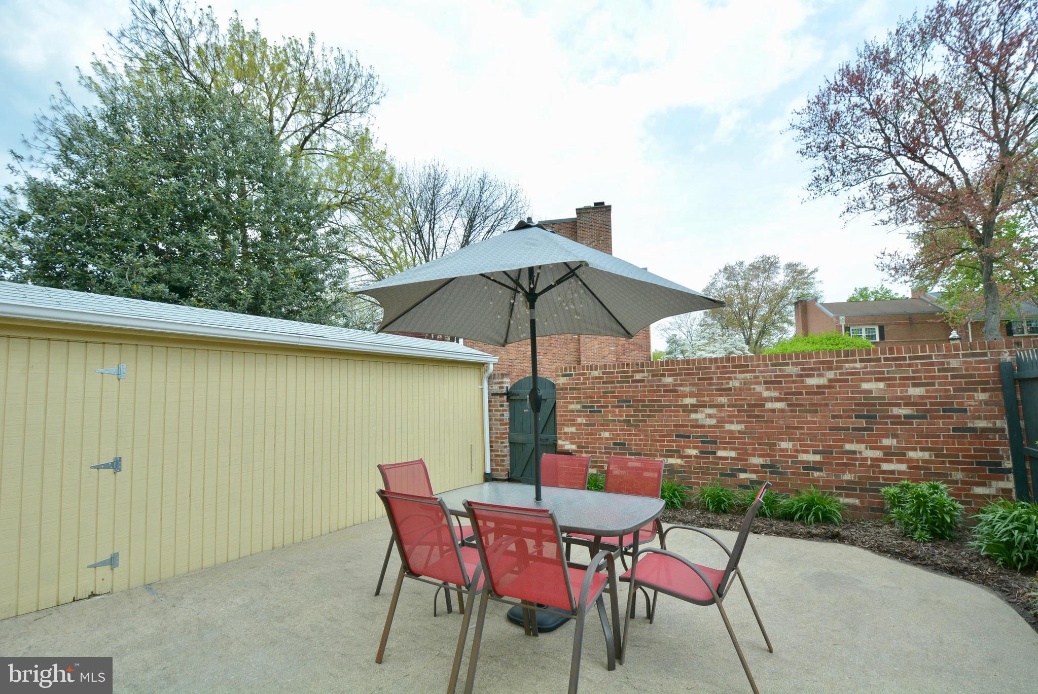 8436 Willow Forge Road Springfield, VA 22152 - Photo 37 of 39 Lots of space for entertaining
