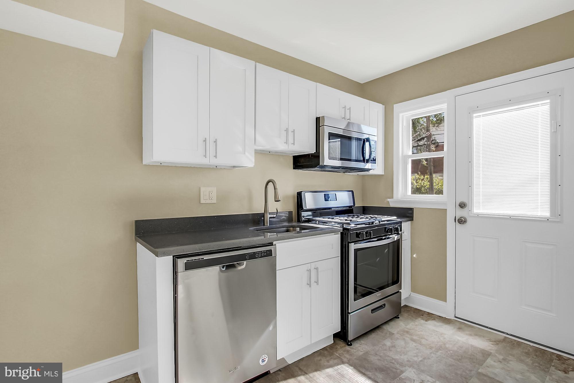 751 Arncliffe Road Baltimore, MD 21221 - Photo 7 of 27